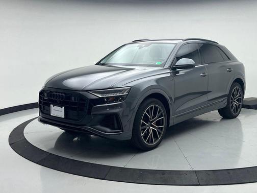 Daytona Gray Pearl Effect 2020 Audi Q8 55 Prestige