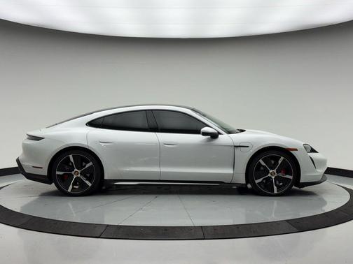 2024 Porsche Taycan 4S