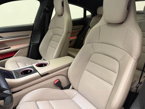 2024 Porsche Taycan 4S