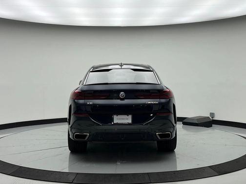 2022 BMW X6 M50i