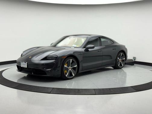 2021 Porsche Taycan Turbo
