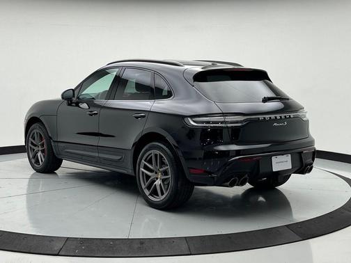 2025 Porsche Macan S