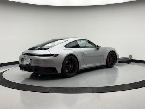 2023 Porsche 911 Carrera GTS