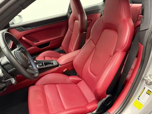 2023 Porsche 911 Carrera GTS