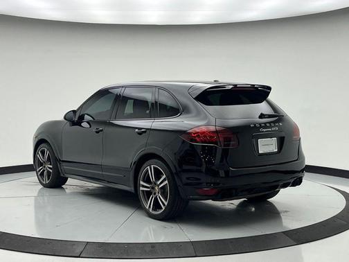 2013 Porsche Cayenne GTS