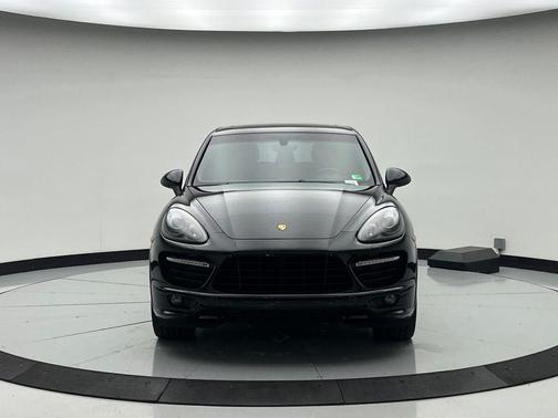 2013 Porsche Cayenne GTS