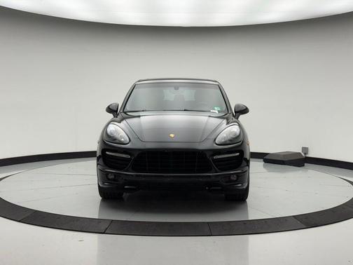 2013 Porsche Cayenne GTS