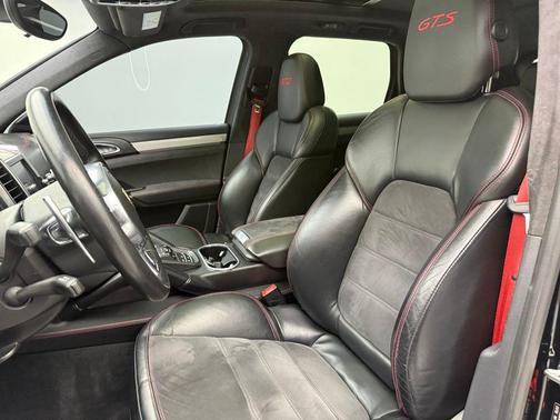 2013 Porsche Cayenne GTS