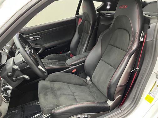 2023 Porsche 718 Cayman GTS 4.0