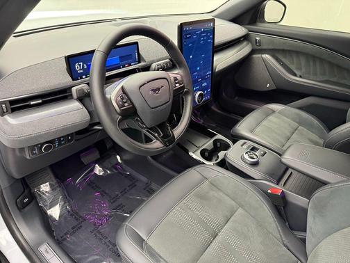 Space White Metallic 2023 Ford Mustang Mach-E GT