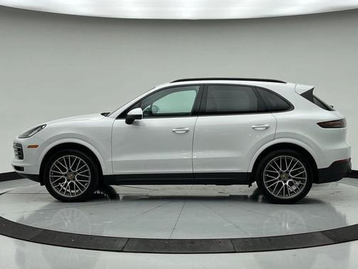 White 2023 Porsche Cayenne Cayenne