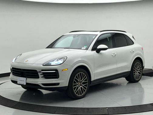 White 2023 Porsche Cayenne Cayenne
