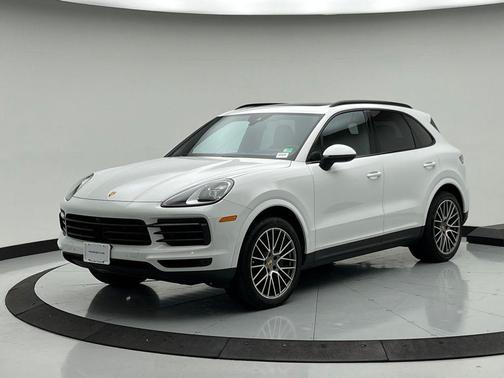 White 2023 Porsche Cayenne Cayenne