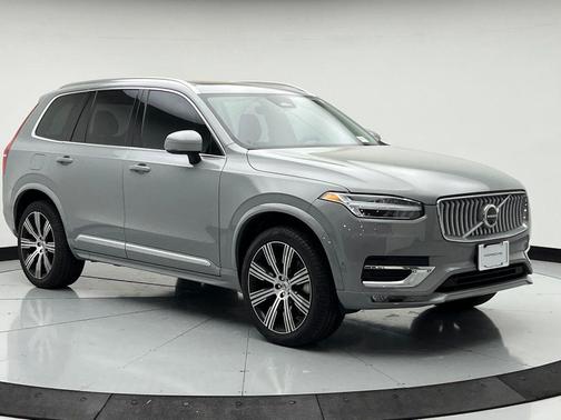 Vapour Grey Metallic 2025 Volvo XC90 B6 Plus 7-Seater