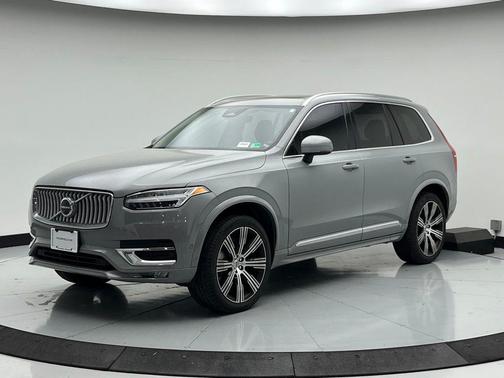Vapour Grey Metallic 2025 Volvo XC90 B6 Plus 7-Seater