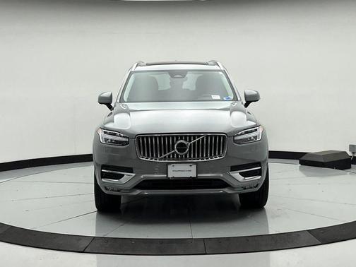 Vapour Grey Metallic 2025 Volvo XC90 B6 Plus 7-Seater