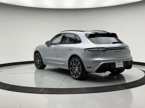 2024 Porsche Macan GTS