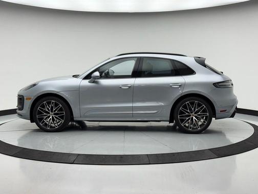 2024 Porsche Macan GTS