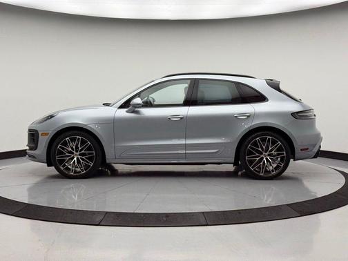 2024 Porsche Macan GTS