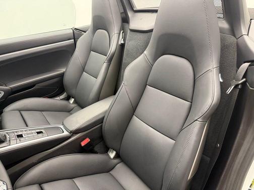 2025 Porsche 718 Boxster GTS 4.0