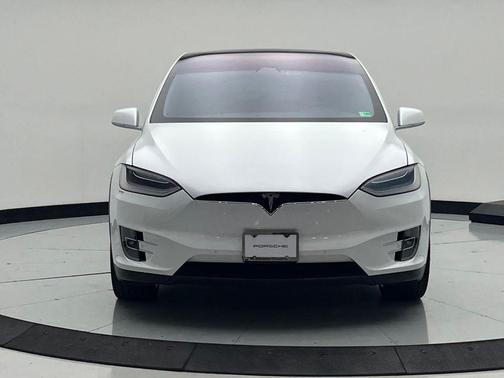 Pearl White Multi-Coat 2019 Tesla Model X Long Range