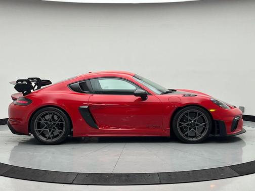 2025 Porsche 718 Cayman GT4 RS