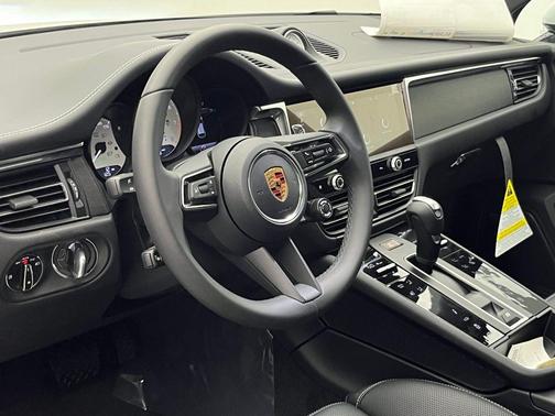 2026 Porsche Macan GTS