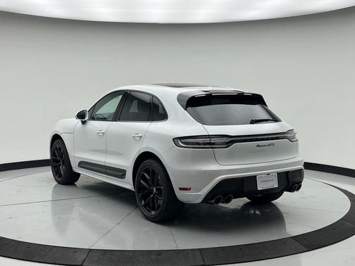 2026 Porsche Macan GTS