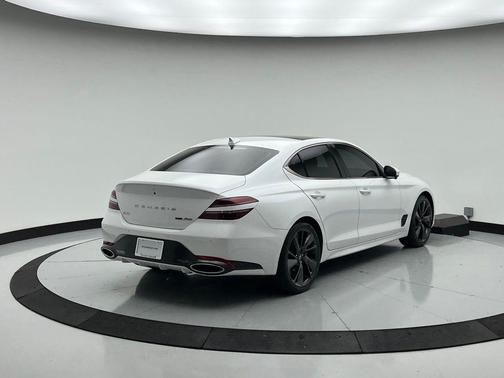 2022 Genesis G70 3.3T AWD
