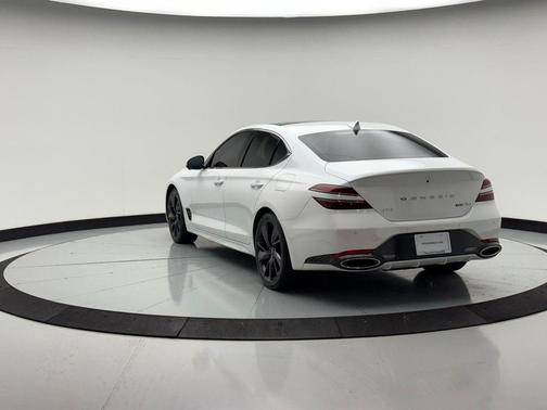 2022 Genesis G70 3.3T AWD