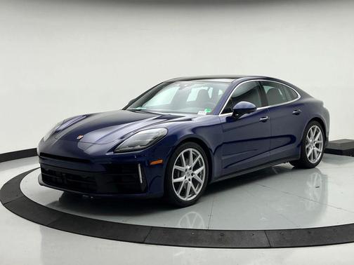 2025 Porsche Panamera 