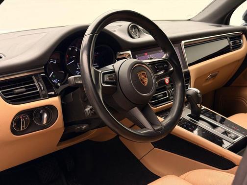 2023 Porsche Macan 