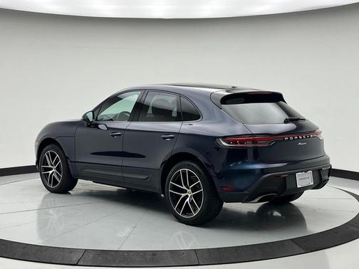 2023 Porsche Macan 