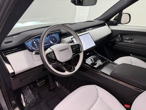 2024 Land Rover Range Rover Sport SE