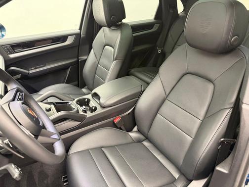 2025 Porsche Cayenne Cayenne