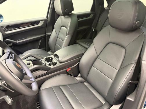 2025 Porsche Cayenne Cayenne