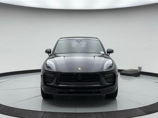 2025 Porsche Macan S