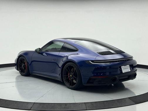 2024 Porsche 911 Carrera GTS