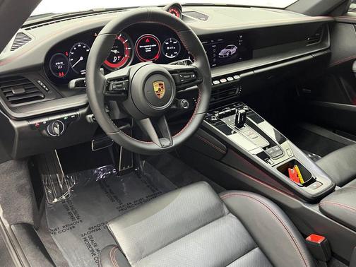 2024 Porsche 911 Carrera GTS