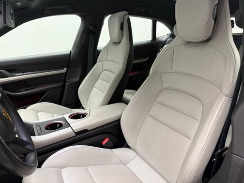 2024 Porsche Taycan 4S
