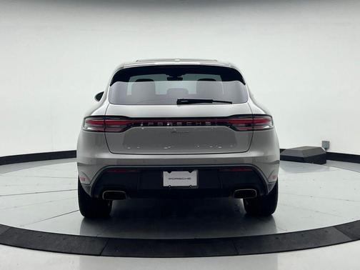 2025 Porsche Macan Macan