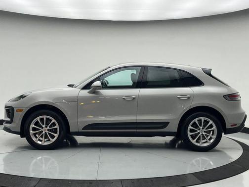 2025 Porsche Macan Macan