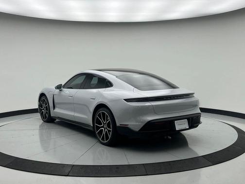 2022 Porsche Taycan 4S