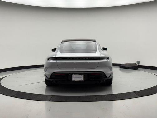 2022 Porsche Taycan 4S