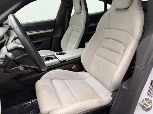 2022 Porsche Taycan 4S