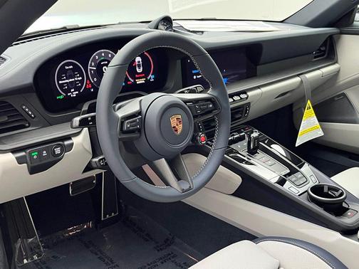 2026 Porsche 911 Carrera GTS