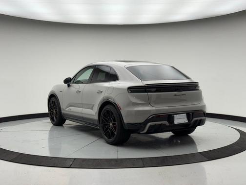 2026 Porsche Macan GTS