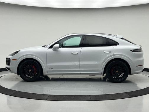 2023 Porsche Cayenne GTS