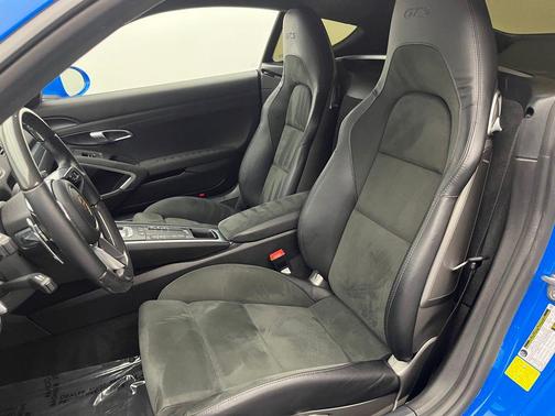 2023 Porsche 718 Cayman GTS 4.0