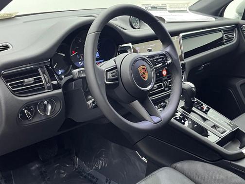Chalk 2026 Porsche Macan Macan
